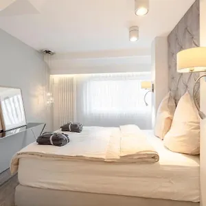 https://luxus-5-sterne-appartement-fur-4.hotelsinbremen.net